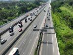 Ilustrasi-jalan-tol-Jakarta-Cikampek-saat-libur-Nataru.jpg