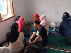 KORBAN-KERACUNAN-MBG-Salah-satu-pelajar-SDN-Margamulya-17102025-3.jpg