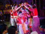 Kemeriahan-Pertunjukan-Sendratari-Musikal-Nini-Anteh.jpg