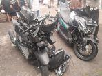 Kondisi-Honda-Vario-kiri-dan-Yamaha-Aerox-kanan.jpg