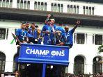 Persib-Bandung-tiba-di-gedung-sate.jpg