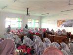 Remaja-Putri-SMA-Plus-Assaalam-yang-sedang-mengikuti-kegiatan-Pengmas.jpg