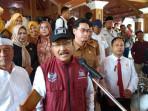 SEKOLAH-RAKYAT-Gus-Ipul-atau-Saifullah-Yusuf-Menteri-sosial-di-sumedang-1.jpg