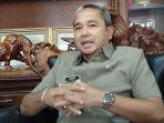Saat-PJs-Bupati-Benny-Bachtiar-berada-di-ruangan-pendopo-Bupati-Pangandaran-1.jpg