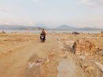 Viral-Waduk-Jatigede-Sumedang-Surut-Warga-Asyik-Berfoto.jpg