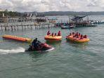 aktivitas-Wisatawan-di-Wahana-Water-Sport-Pantai-Timur-Pangandaran.jpg