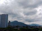 awan-mendung.jpg