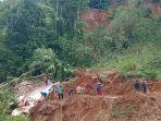kompleks-penggilingan-padi-terseret-longsor.jpg