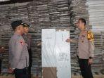 logistik-Pemilu-2024-di-gudang-penyimpanan-KPU-Garut.jpg