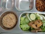menu-MBG-di-SDN-Margamulya-1.jpg