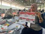 petugas-sortir-lipat-sorlip-surat-suara-Pilkada-Serentak-2024-Bandung.jpg