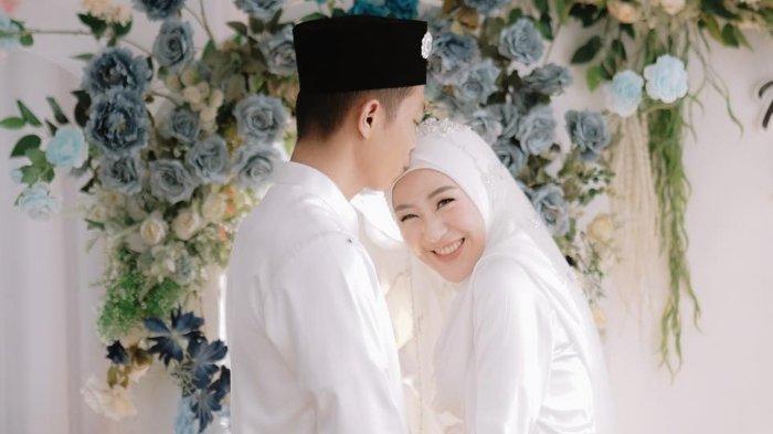 Ikram Rosadi dan Larissa Chou 2