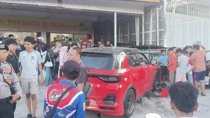 Kecelakaan lalu lintas beruntun terjadi di Jalan Sultan Iskandar Muda, Kecamatan Meuraxa 01