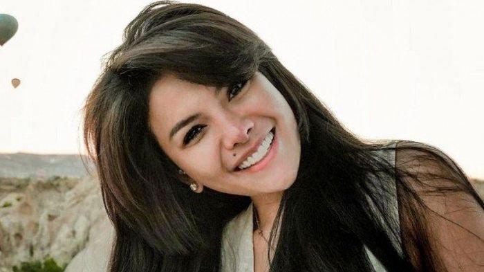 Sempat Hidup Susah, Sekarang Duit yang Cari Nikita Mirzani
