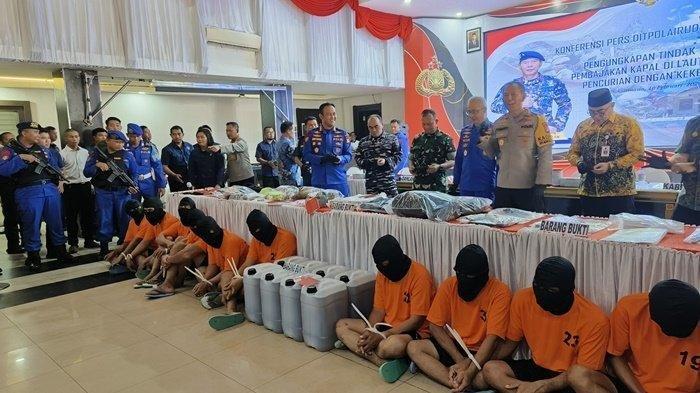 Ditpolairud Polda Kalsel Amankan Belasan Pelaku Perompakan Kapal TB Royal 27