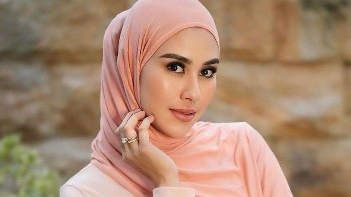 Syahnaz Sadiqah Berbagi Cerita Jalani Dunia Baru sebagai Istri Bupati ...