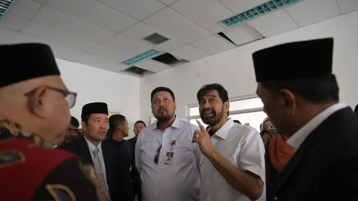 Tinjau RS Regional Aceh Tengah