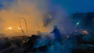 Empat-unit-rumah-warga-di-Dusun-Alamaliah-Gampong-Jawa-Kecamatan-Langsa-Kota-terbakar.jpg