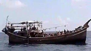 Kapal-pembawa-etnis-Rohingya-terpantau-di-perairan-laut-Kabupaten-Pidie.jpg