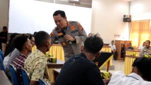Kapolresta-Banda-Aceh-Kombes-Pol-Joko-Heri-Purwono-memberikan-nasihat.jpg