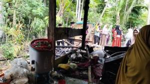 Kebakaran-menimpa-rumah-milik-nelayan-Saiful-Bahri-45-di-Dusun-Tengoh-Desa-Lancok-Aceh-Utara.jpg