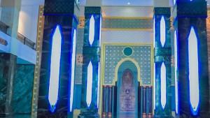 Masjid-Agung-Baitul-Ala-yang-lebih-dikenal-sebagai-Masjid-Giok.jpg
