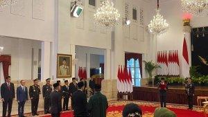 Presiden-Joko-Widodo-melantik-Saifullah-Yusuf-sebagai-Mensos-menggantikan-Tri-Rismaharini.jpg