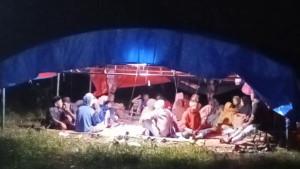 Warga-Kecamatan-Cot-Girek-dan-Pirak-Timu-Aceh-Utara-menginap-di-tenda-darurat.jpg