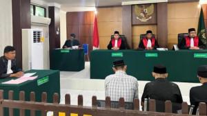 hakim-pembacaan-vonis-terhadap-empat-terdakwa-penyelundupan-imigran-ilegal-etnis-Rohingya.jpg