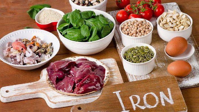 9-Makanan-Kaya-Zat-Besi-untuk-Atasi-Anemia-Secara-Alami-Biji-Labu-hingga-Brokoli.jpg
