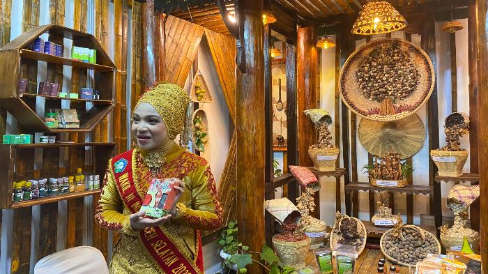 Aceh Selatan Tampikan Berbagai Bentuk Olahan Biji Pala