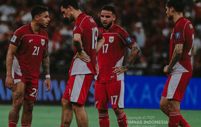 Ekspresi-para-pemain-Timnas-Indonesia-saat-melawan-Irak.jpg