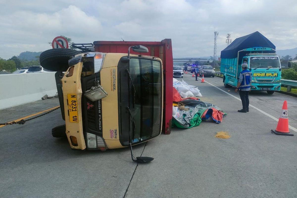 Kecelakaan-truk-di-malang.jpg