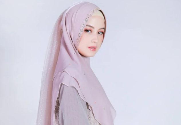 Kimberly Ryder Ingin Mulai Membiasakan Pakai Hijab