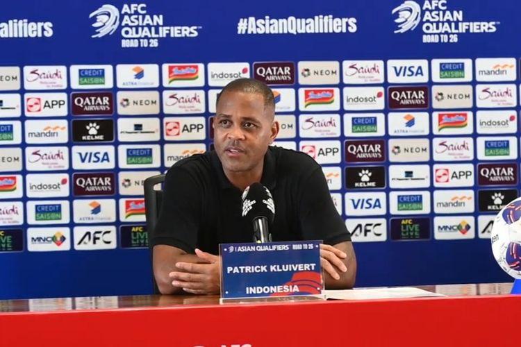 Kluivert-Akan-Hadiri-Drawing-Putaran-Keempat-Piala-Dunia.jpg