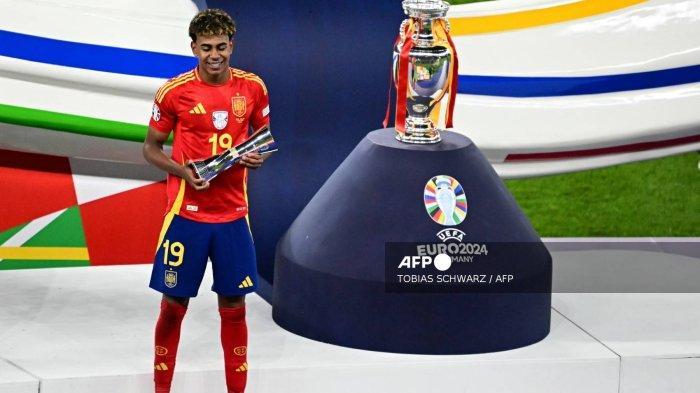 Lamine-Yamal-meraih-penghargaan-pemain-muda-terbaik-setelah-final-UEFA-Euro-2024.jpg