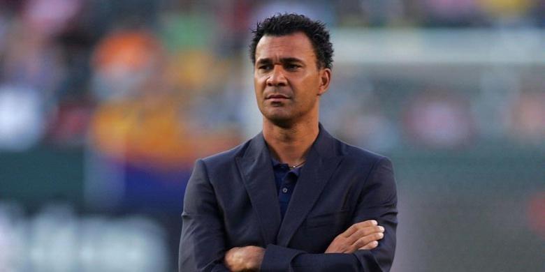 Legenda-sepak-bola-Belanda-yang-juga-mantan-pemain-dan-pelatih-Chelsea-Ruud-Gullit.jpg