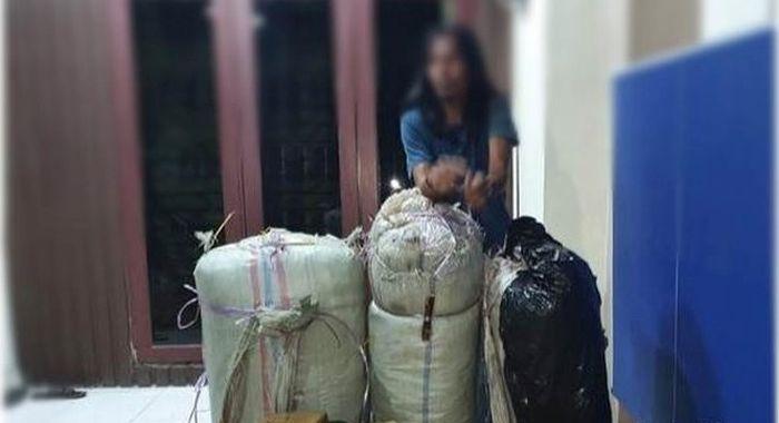 M-alias-Ijal-36-warga-Kecamatan-Muara-Satu-Aceh-ditangkap-membawa-ganja.jpg