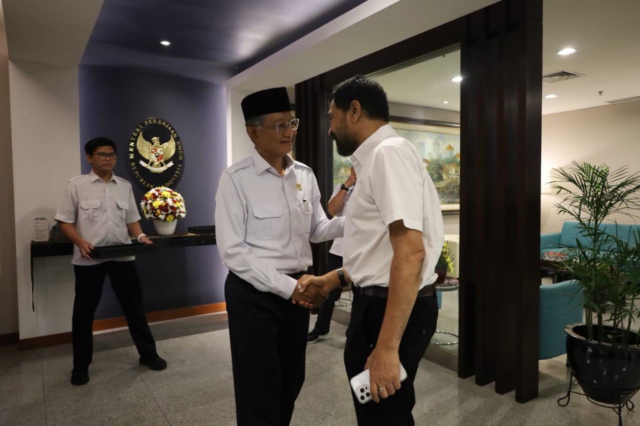 MUALEM-BERTEMU-MENTERI-PU_2.jpg