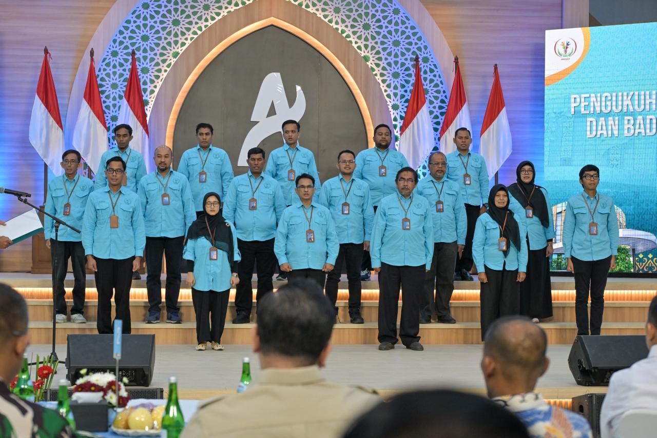 PENGUKUHAN-PENGURUS-YAYASAN-DAN-BADAN-PEKERJA-AMANAH.jpg