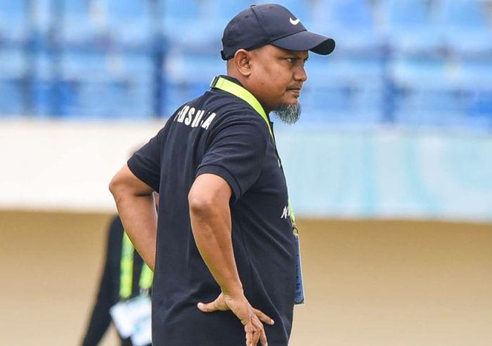 Pelatih-Persiraja-Akhyar-Ilyas-111.jpg