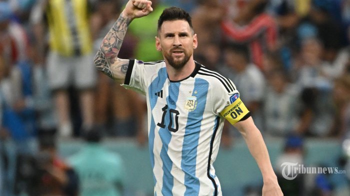 Pemain-depan-Argentina-Lionel-Messi-merayakan-setelah-mencetak-gol.jpg