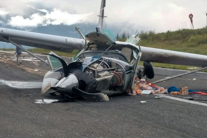 Pesawat Smart Air Tergelincir di Bandara Ilaga, Pilot Tewas
