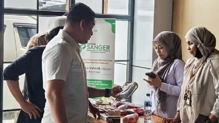 Petugas-BBPOM-Aceh-melakukan-uji-sampel-terhadap-bahan-pangan-di-salah-satu-warung-kopi.jpg