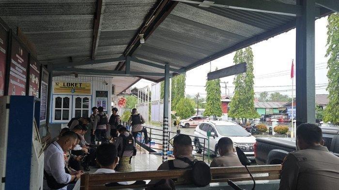 Polisi-Amankan-Area-Lapas-Nabire.jpg