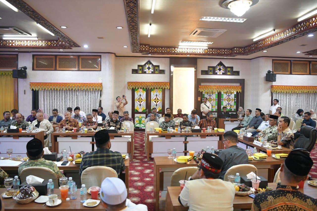 Sekda Aceh dan Forbes DPR serta DPD RI Gelar Pembahasan Perubahan UUPA dan Dana Otsus