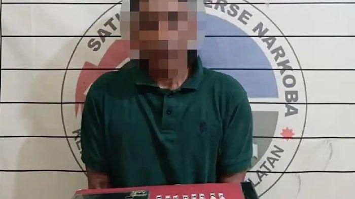 Sat-Resnarkoba-Polres-Aceh-Selatan-berhasil-menangkap-satu-pria-yang-diduga-terlibat-kasus-sabu.jpg