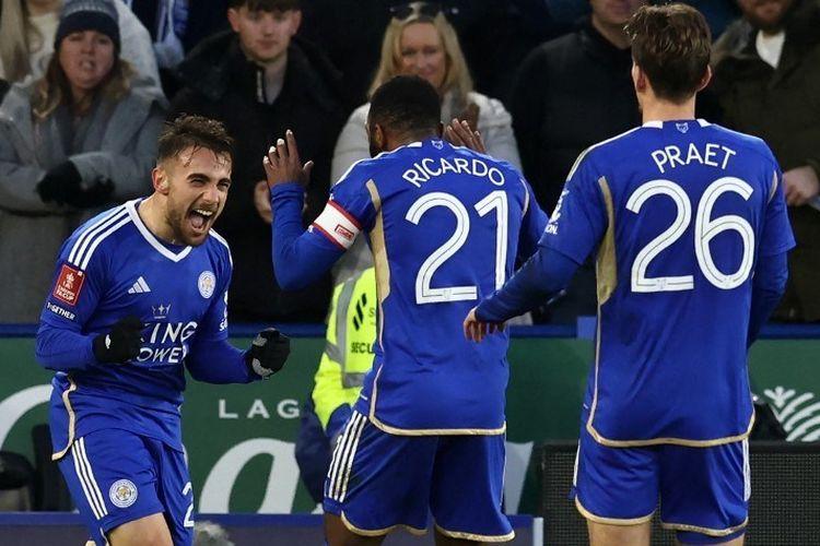 Semusim di Championship Division, Leicester Kembali ke Premier League, Sheffield United Degradasi