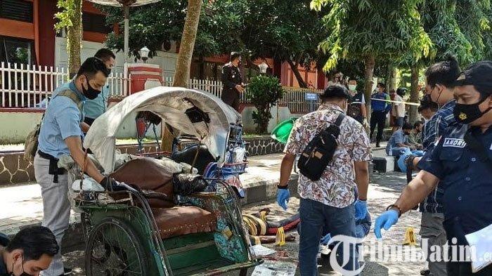 Dua Tukang Becak Diduga Rebutan Uang Hingga Tewas Dibacok Rekannya, Jasad Tergeletak Dijalan