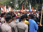 Aipda-Evi-Sapta-Riani-Polwan-Cantik-yang-Ditampar-Pendemo-saat-Unjuk-Rasa-di-Menteng.jpg
